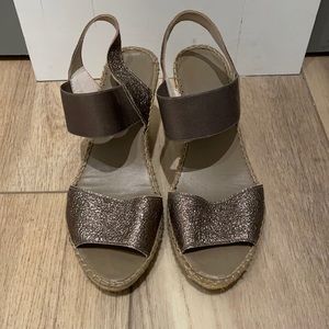 Andre Assous Charlee Espadrille Pewter Silver sz 9